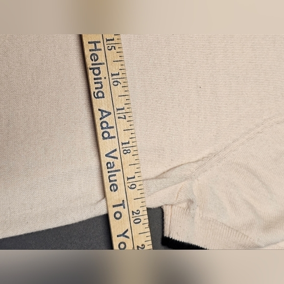 ELLE Short Sleeve Sweater Sz XL **Read Description** - Picture 7 of 8